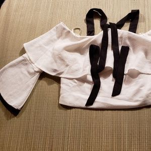 FOREVER 21 Ruffled Off-The Shoulder Bell Sleeve Top S NWT cropped formal white